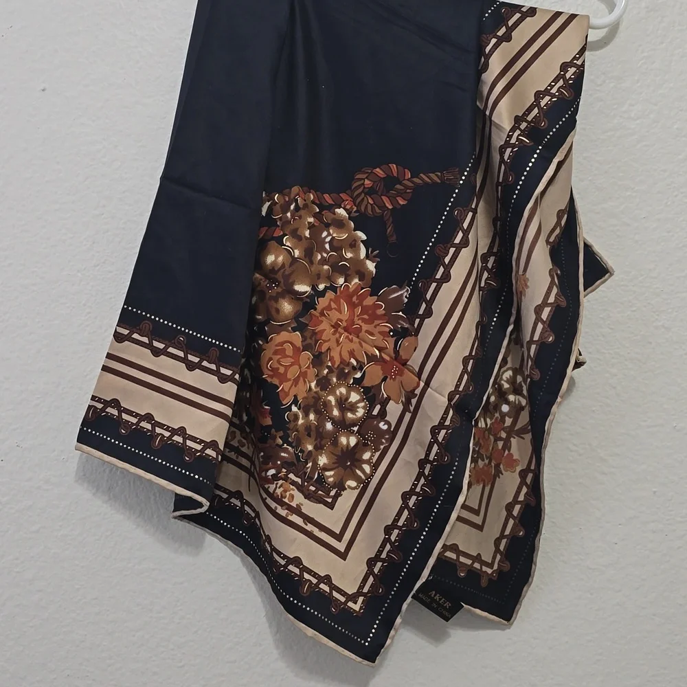 AKER Scarf – Lightweight Luxury Headscarf‎